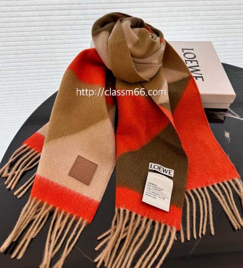 로에베 25 한정판 양털 목도리 D3106