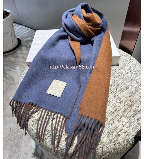 로에베 25 한정판 양털 목도리 D3108