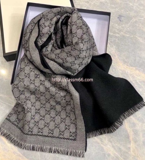 구찌 25 한정판 양털 목도리 D3109