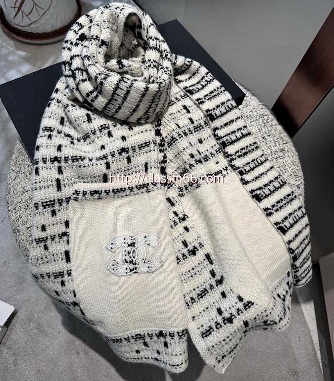 샤넬 25 한정판 양털 목도리 D3112