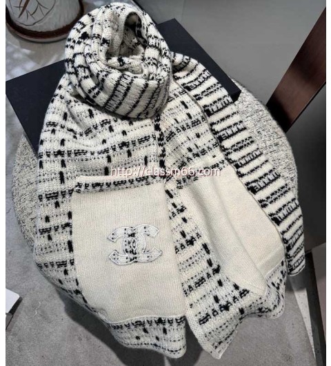 샤넬 25 한정판 양털 목도리 D3112