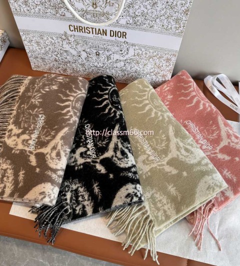 디올 25 한정판 양털 목도리 D3125