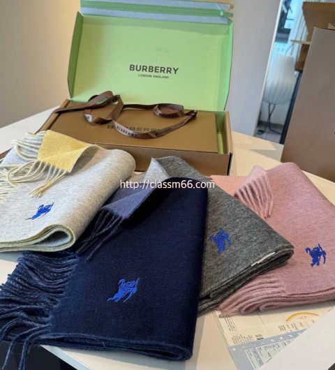 버버리 25 한정판 양털 목도리 D3134