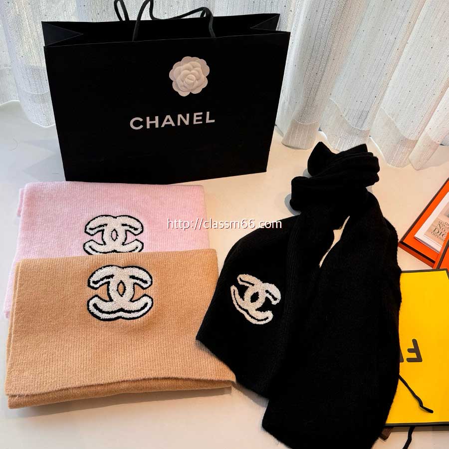 샤넬 25 한정판 양털 목도리 D3136