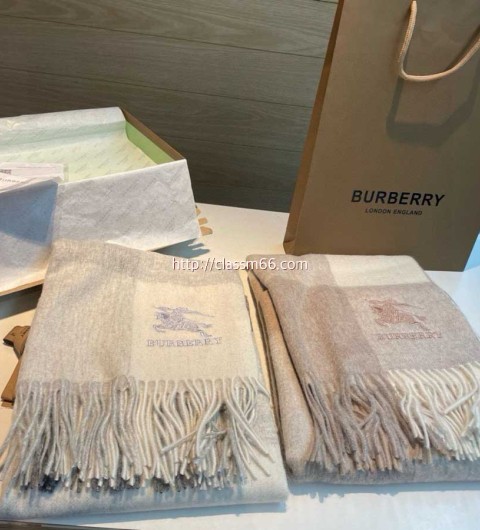 버버리 25 한정판 양털 목도리 D3144