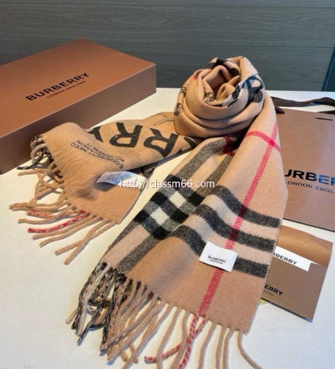 버버리 25 한정판 양털 목도리 D3145