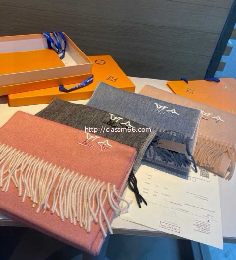 버버리 25 한정판 양털 목도리 D3151