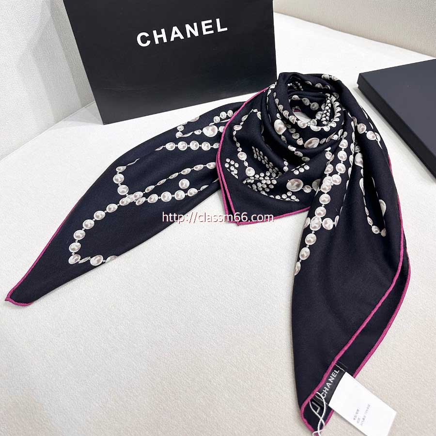 샤넬 25 한정판 스카프 D3152
