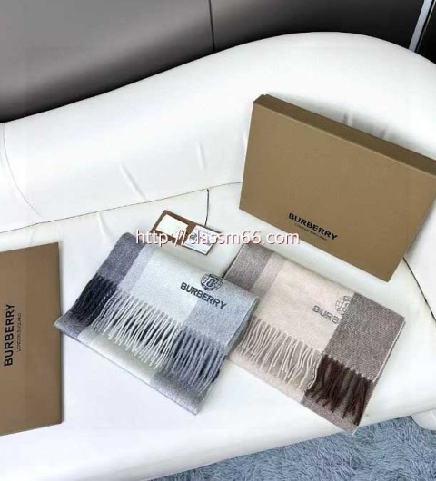 버버리 25 한정판 양털 목도리 D3161