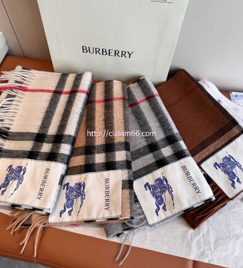 버버리 25 한정판 양털 목도리 D3166