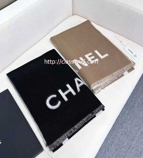 샤넬 25 한정판 양털 목도리 D3173