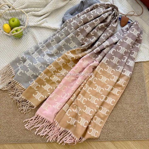 셀린느 25 한정판 양털 목도리 D3177