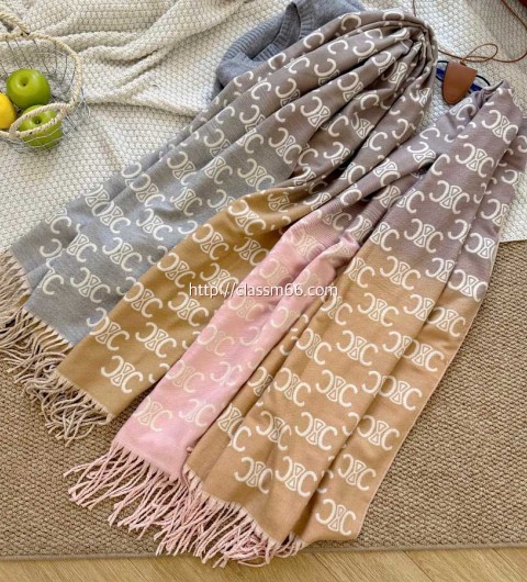 셀린느 25 한정판 양털 목도리 D3177