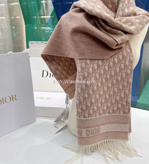 디올 25 한정판 양털 목도리 D3184