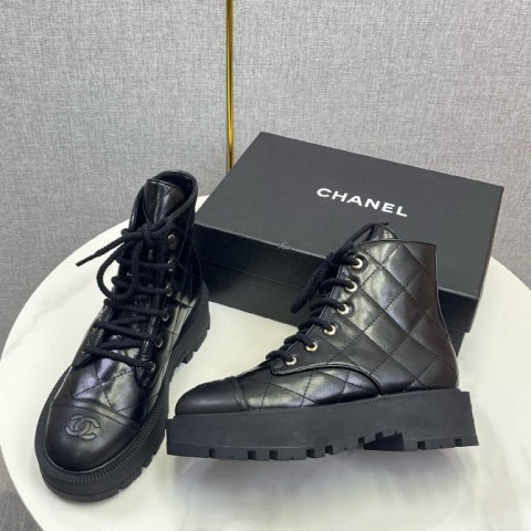 샤넬 25 한정판 여성 부츠 B5192