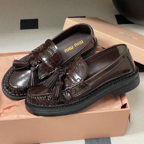 미우미우 25 한정판 여성 신발 B5230