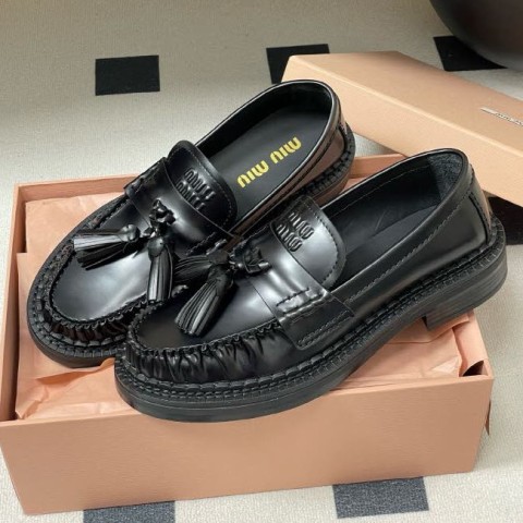 미우미우 25 한정판 여성 신발 B5231