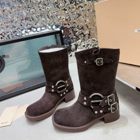 미우미우 25 한정판 여성 부츠 B5247