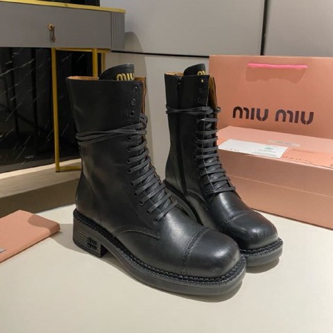 미우미우 25 한정판 여성 부츠 B5264