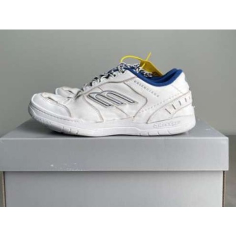 발렌시아가 25 한정판 남녀공용 Hamptons Worn-Out Sneaker 화이트/블루 햄튼스 원아웃 스니커즈 신발 B5272