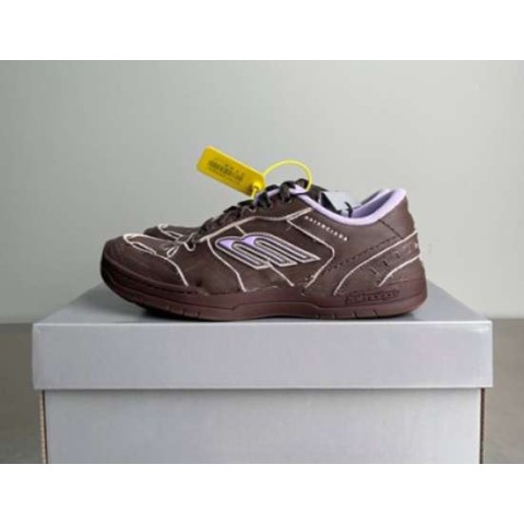 발렌시아가 25 한정판 남녀공용 Hamptons Worn-Out Sneaker 브라운/퍼플 햄튼스 원아웃 스니커즈 신발 B5275