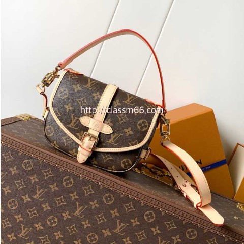 루이비통 25 한정판 M46740 Saumur BB 크로스백 가방 C5628