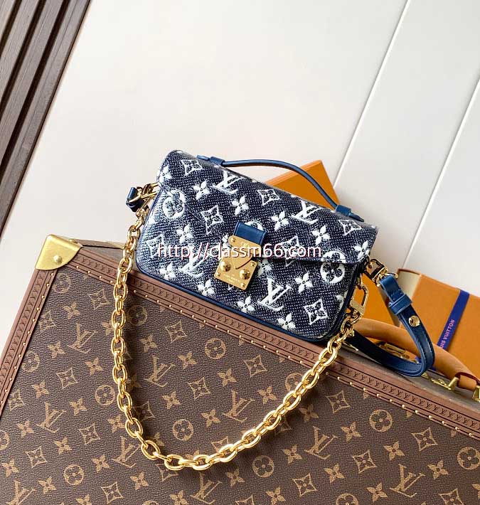 루이비통 25 한정판 M22834 Pochette Metis East West 크로스백 가방 C5630