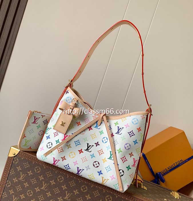 루이비통 25 한정판 M13661 CarryAll 크로스백 가방 C5657