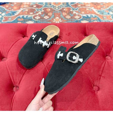 크롬하츠 x 버캔스탁 25 한정판 남여공용 소가죽 카프스킨 슬리퍼 B5315