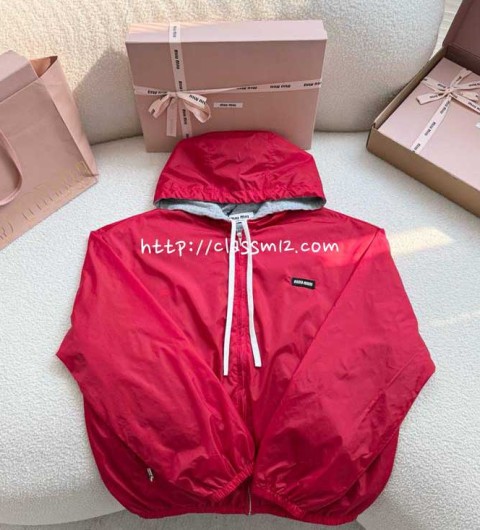 미우미우 25 한정판 여성 긴팔 후드 자켓 A13448