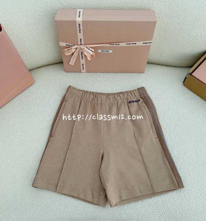 미우미우 25 한정판 여성 반바지 A13494