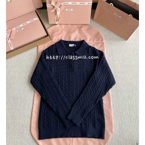 미우미우 25 한정판 여성 긴팔 니트 A13546