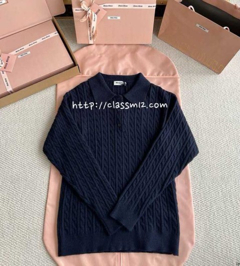 미우미우 25 한정판 여성 긴팔 니트 A13546