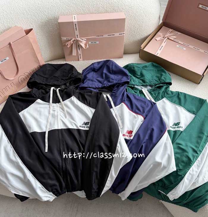 미우미우 25 한정판 긴팔 후드 자켓 A13573