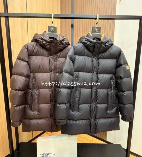 버버리 25 한정판 긴팔 후드 패딩 자켓 A13645