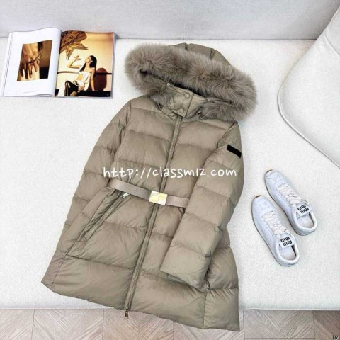 버버리 25 한정판 긴팔 후드 패딩 자켓 A13646