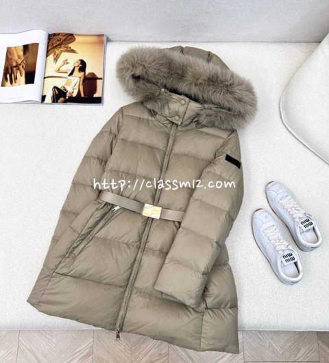 버버리 25 한정판 긴팔 후드 패딩 자켓 A13646