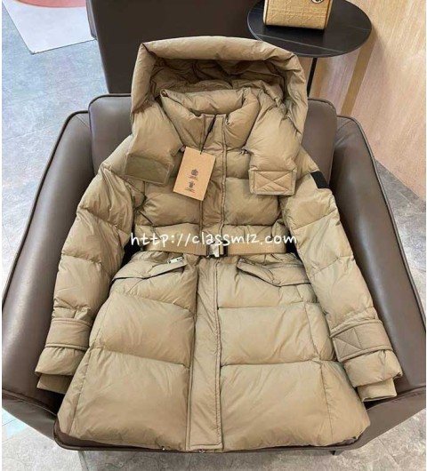 버버리 25 한정판 거위털 긴팔 후드 패딩 자켓 A13657