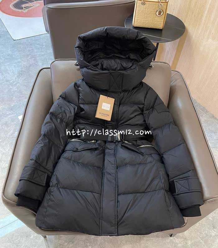 버버리 25 한정판 거위털 긴팔 후드 패딩 자켓 A13658