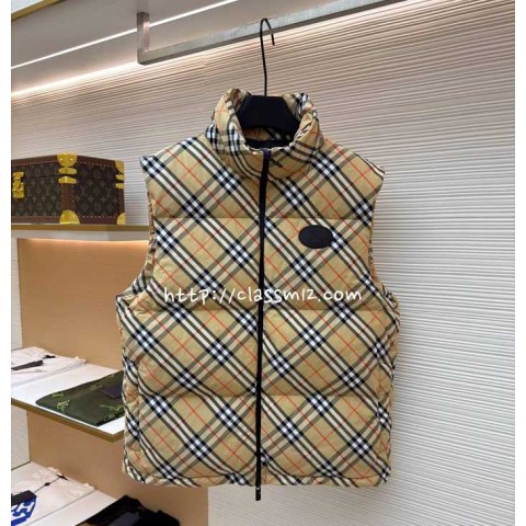 버버리 25 한정판 민소매 후드 패딩 조끼 자켓 A13665