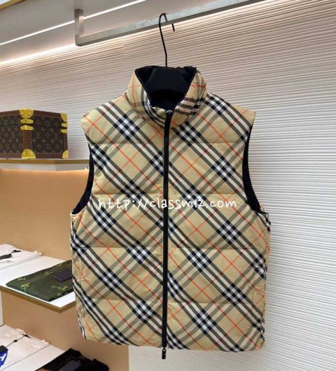 버버리 25 한정판 양면 민소매 패딩 조끼 자켓 A13666