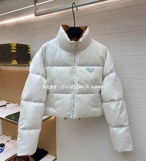 프라다 25 한정판 여성 긴팔 패딩 자켓 A13682