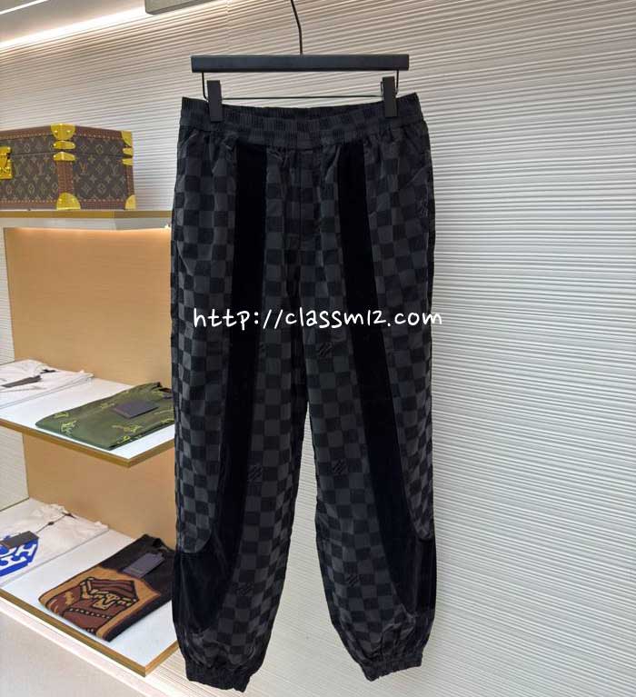 루이비통 25 한정판 남여공용 긴바지 A13689