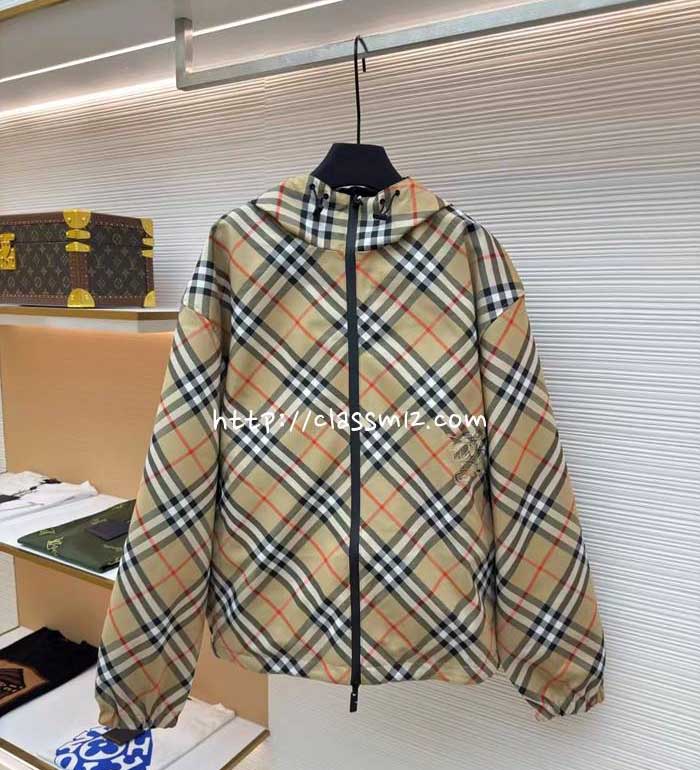버버리 25 한정판 양면 긴팔 후드 자켓 A13694