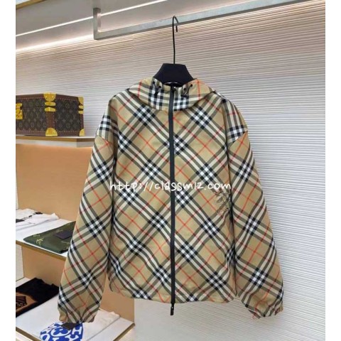버버리 25 한정판 양면 긴팔 후드 자켓 A13694