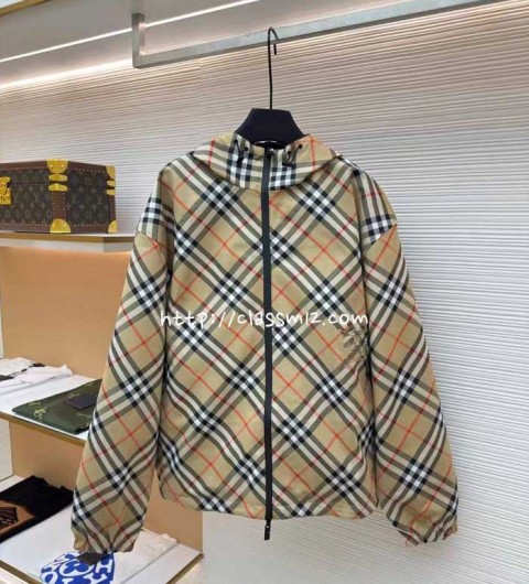 버버리 25 한정판 양면 긴팔 후드 자켓 A13694