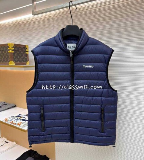 미우미우 25 한정판 민소매 패딩 조끼 자켓 A13698