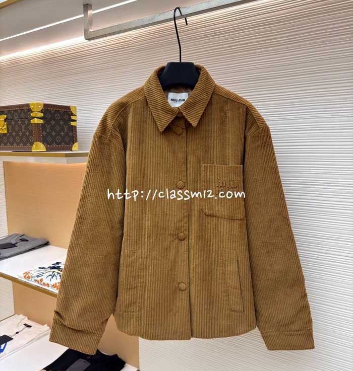 미우미우 25 한정판 남여공용 긴팔 자켓 A13735