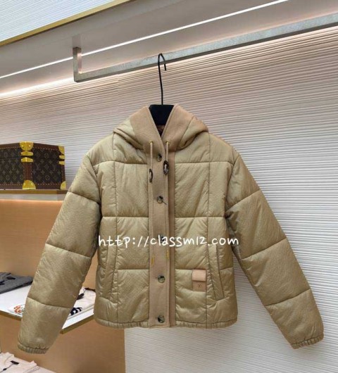 루이비통 25 한정판 긴팔 후드 자켓 A13741