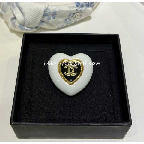 샤넬 25 한정판 vintage 브로치 D3259